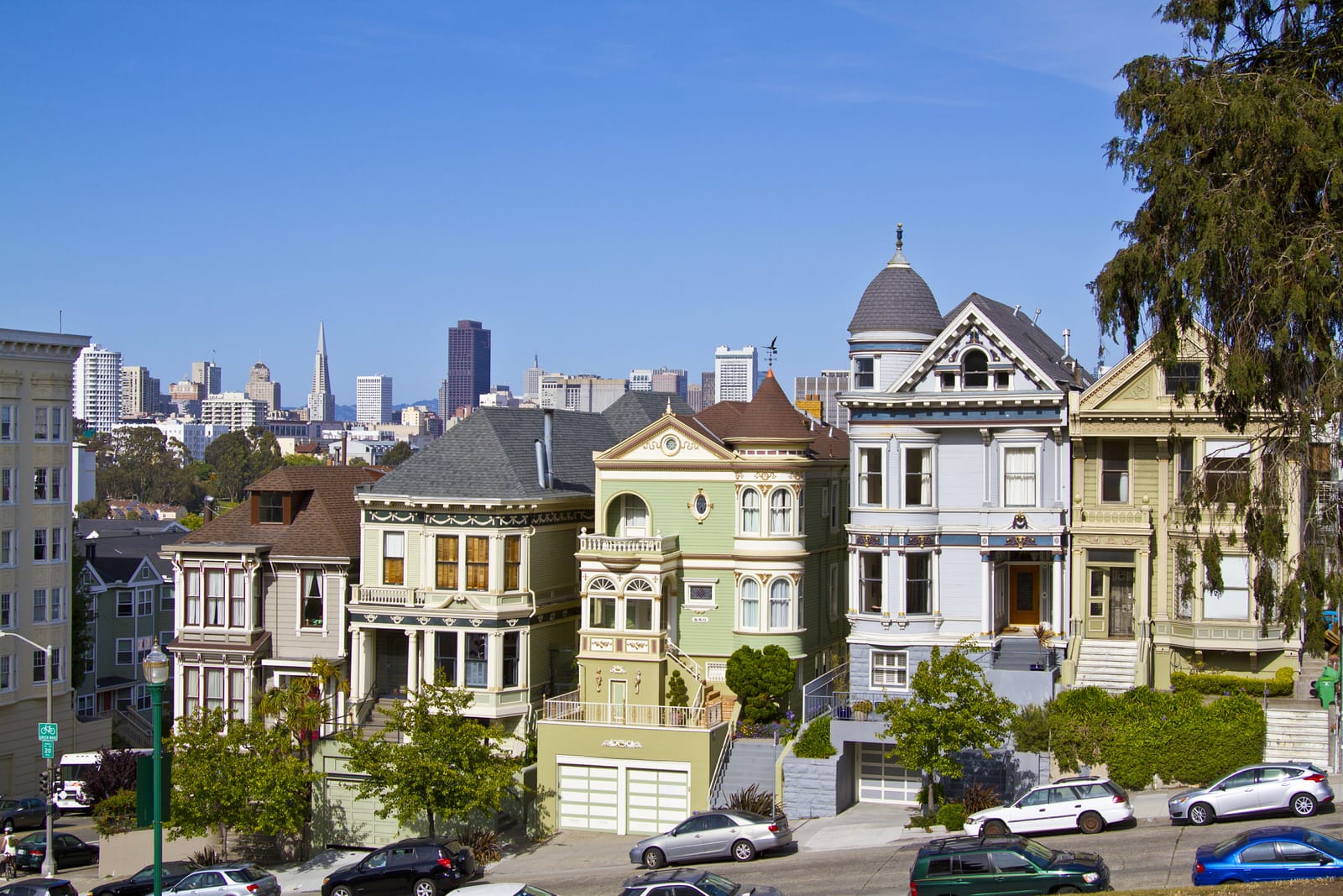 The "Painted Ladies" Are Over 100 Years Old and Still Beautiful