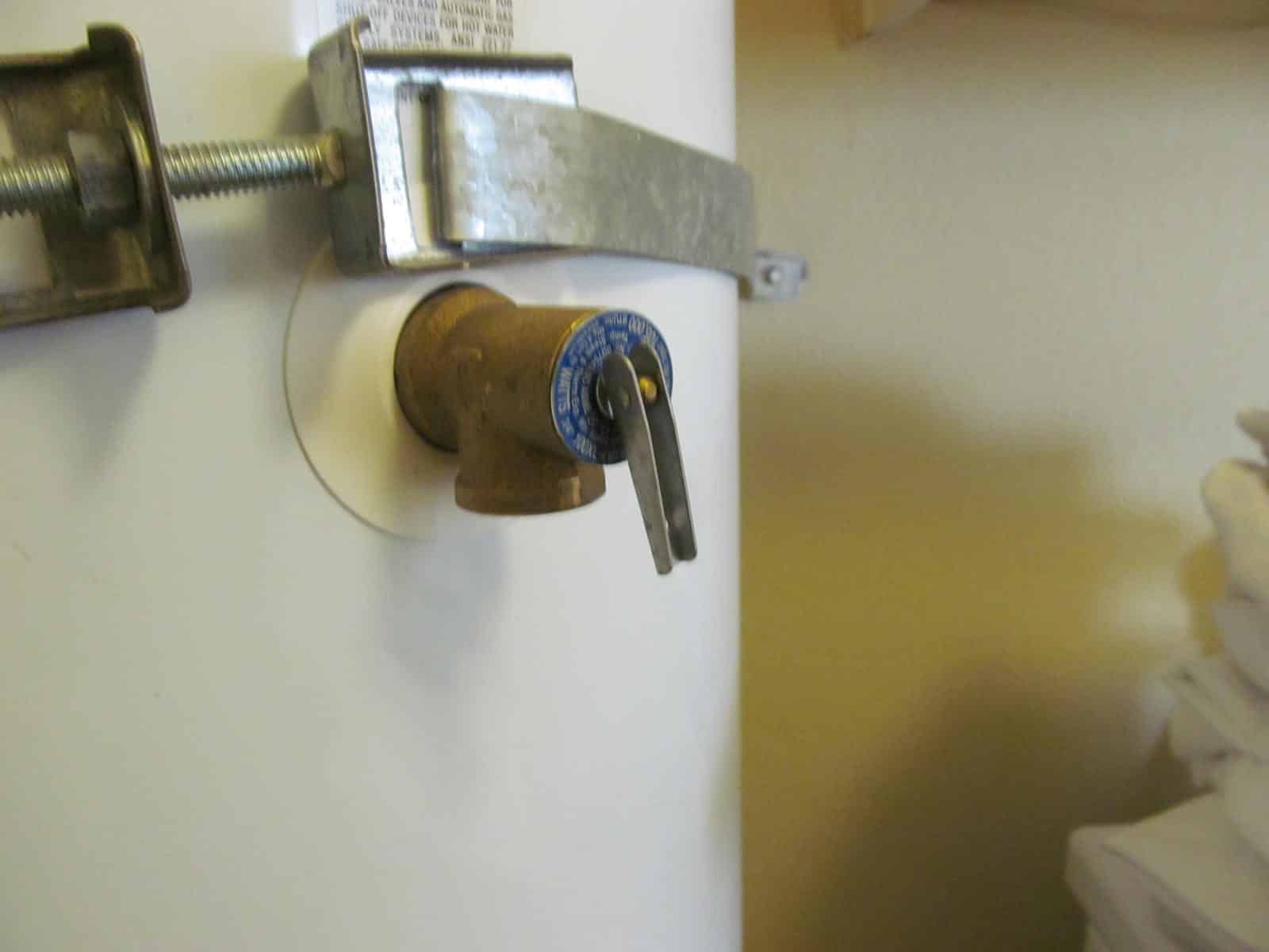 t&p valve on water heater with no discharge line